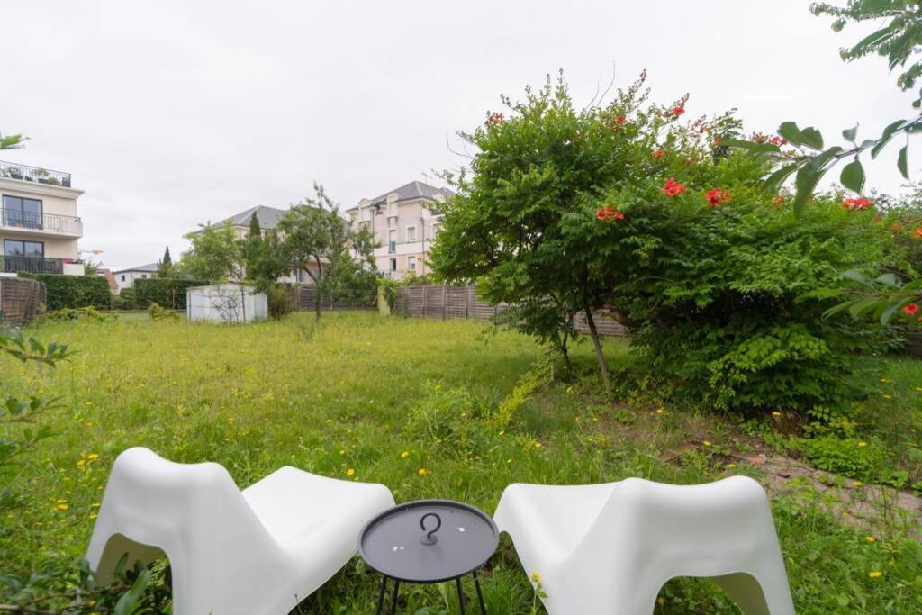 Residence Confortable Au Calme Quartier St Marceau Orléans Kültér fotó